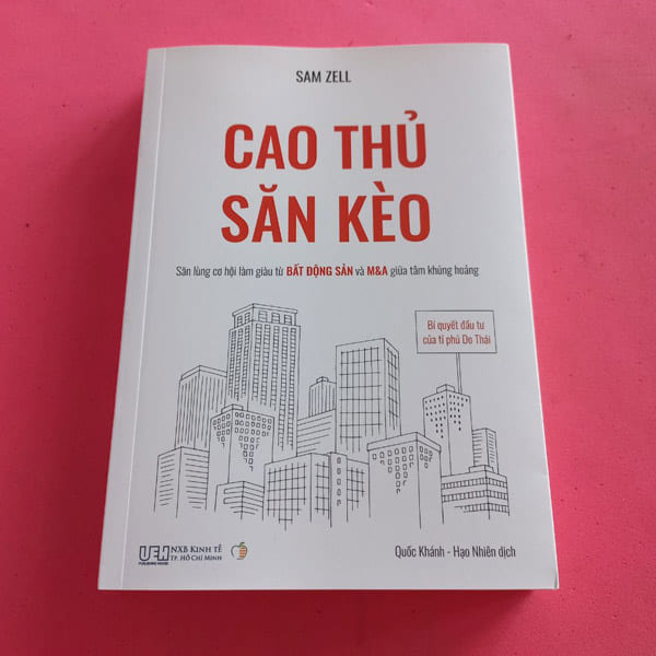 Sách chứng khoán "Cao thủ săn kèo - bí quyết đầu tư của tỷ phú Do Thái" tại Phườ...